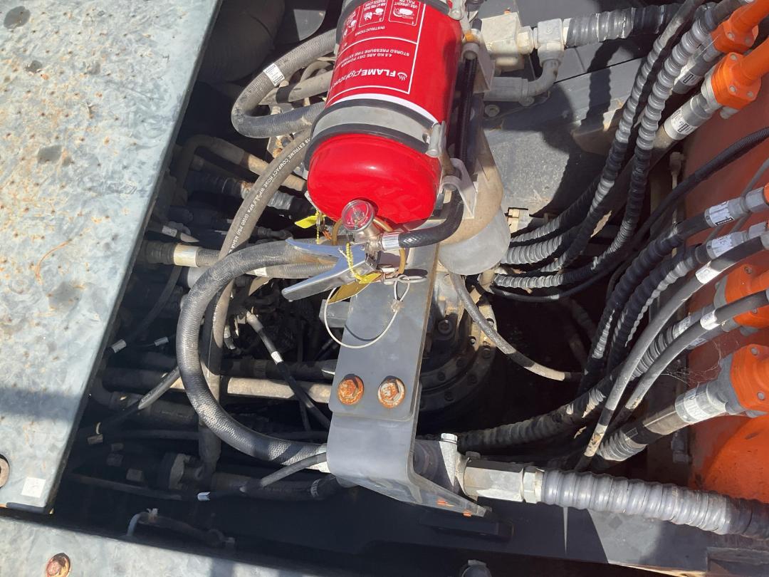 Photo '19' of DOOSAN DX300LC Excavator