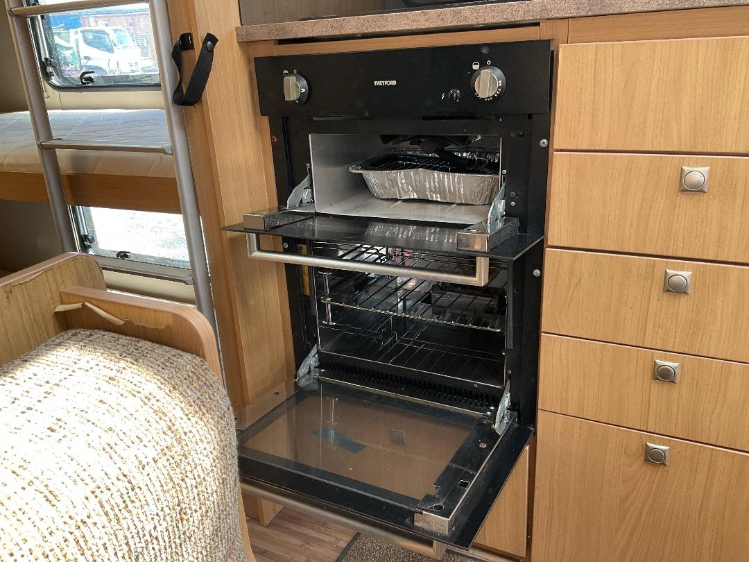 Photo '30' of ELDDIS CHATSWORTH 646 Caravan - Tandem Photo '30' of ELDDIS CHATSWORTH 646 Caravan - Tandem