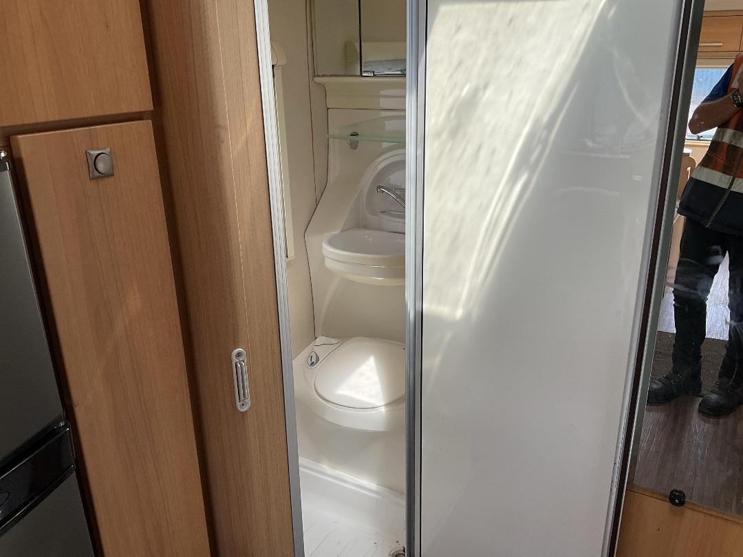 Photo '34' of ELDDIS CHATSWORTH 646 Caravan - Tandem Photo '34' of ELDDIS CHATSWORTH 646 Caravan - Tandem