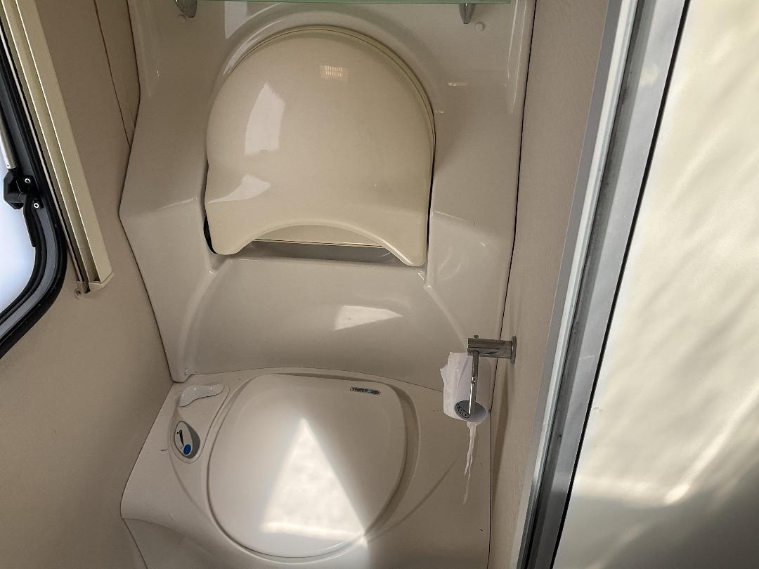 Photo '36' of ELDDIS CHATSWORTH 646 Caravan - Tandem Photo '36' of ELDDIS CHATSWORTH 646 Caravan - Tandem