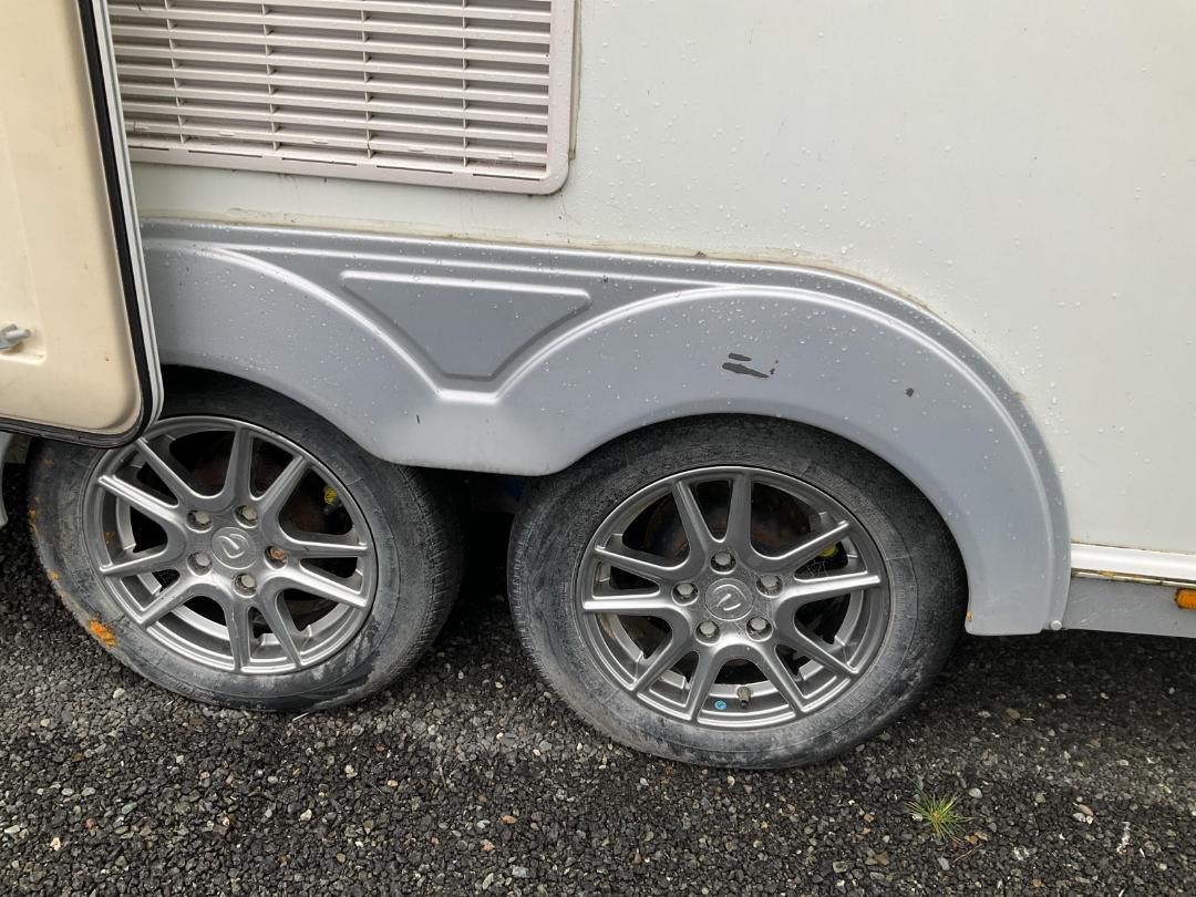 Photo '12' of ELDDIS CHATSWORTH860 Caravan - Tandem Photo '12' of ELDDIS CHATSWORTH860 Caravan - Tandem