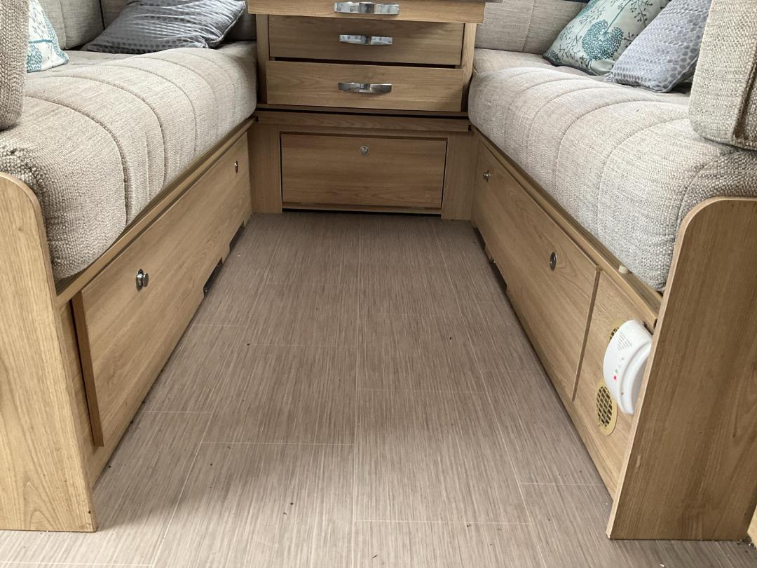 Photo '20' of ELDDIS CHATSWORTH860 Caravan - Tandem Photo '20' of ELDDIS CHATSWORTH860 Caravan - Tandem