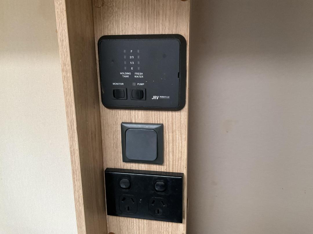 Photo '24' of ELDDIS CHATSWORTH860 Caravan - Tandem Photo '24' of ELDDIS CHATSWORTH860 Caravan - Tandem