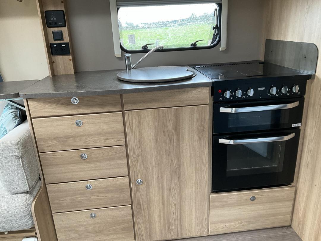 Photo '23' of ELDDIS CHATSWORTH860 Caravan - Tandem Photo '23' of ELDDIS CHATSWORTH860 Caravan - Tandem