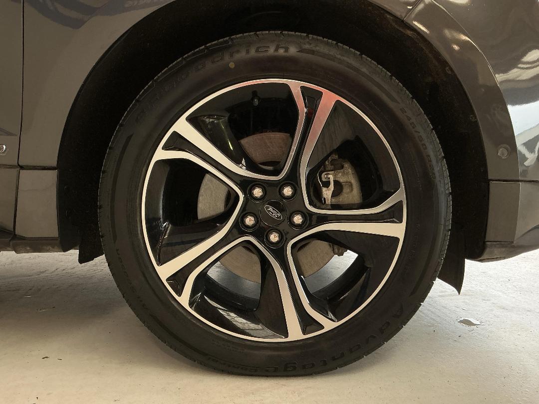 Photo '9' of Ford Endura