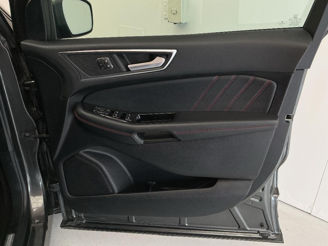 Photo '15' of Ford Endura