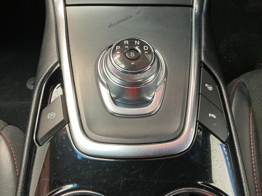 Photo '23' of Ford Endura