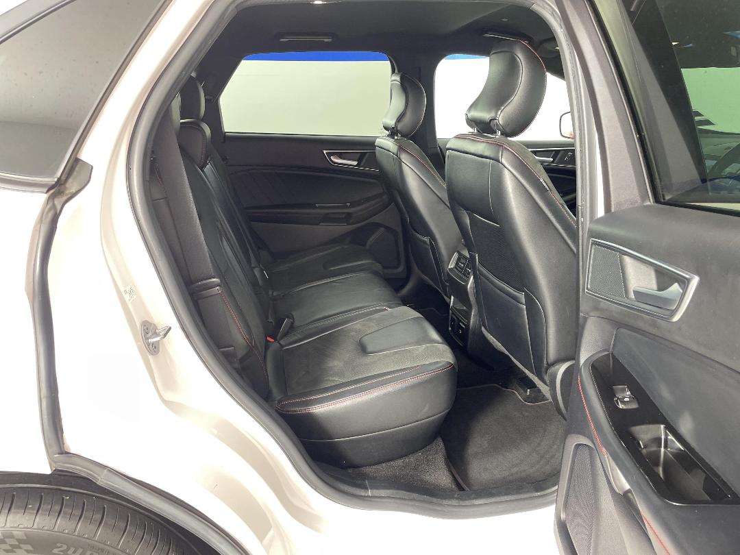 Photo '20' of Ford Endura