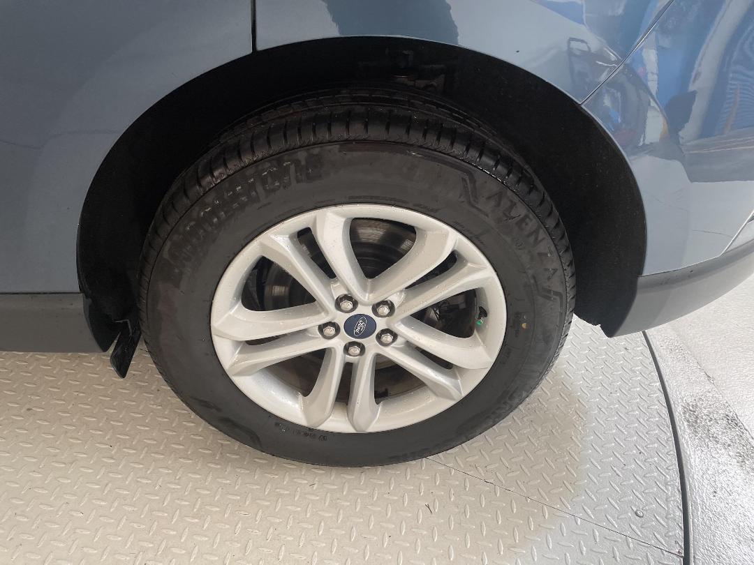 Photo '11' of Ford Endura