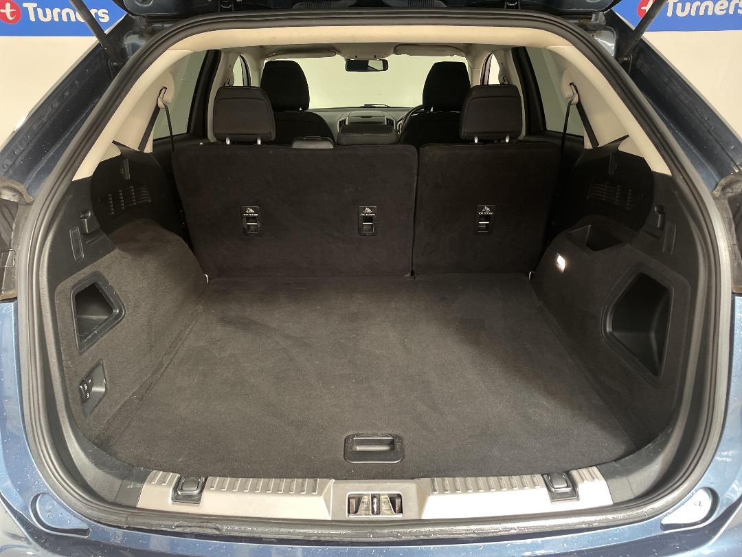 Photo '14' of Ford Endura