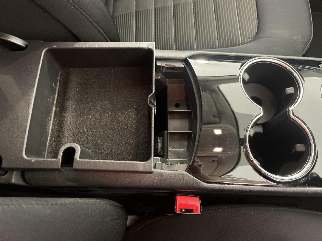 Photo '33' of Ford Endura