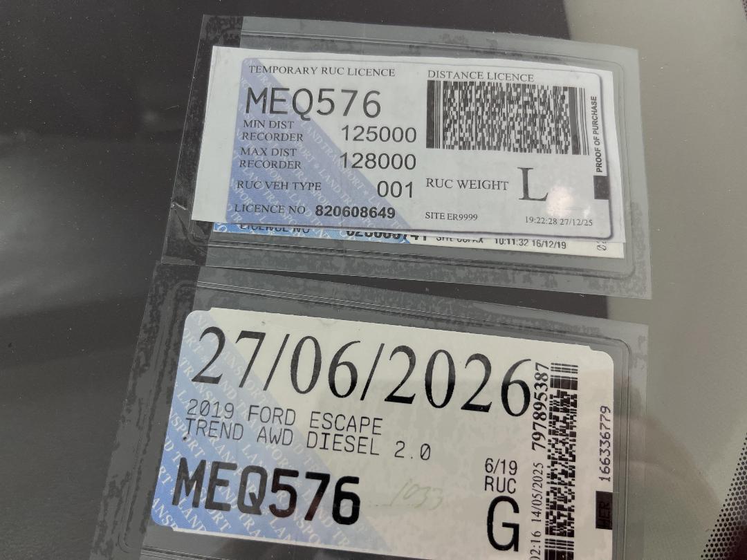 Photo '23' of Ford Escape