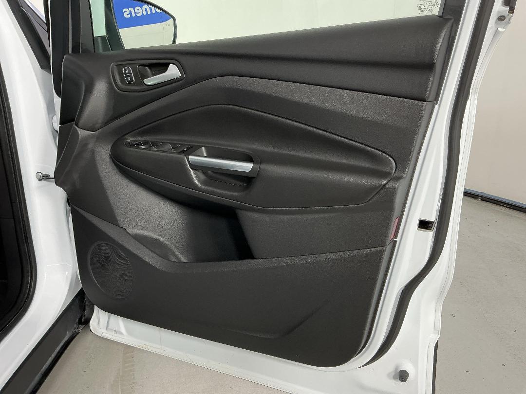 Photo '15' of Ford Escape