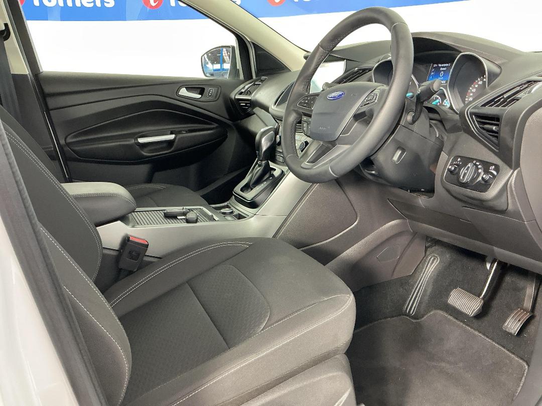 Photo '16' of Ford Escape