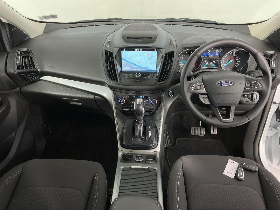 Photo '17' of Ford Escape