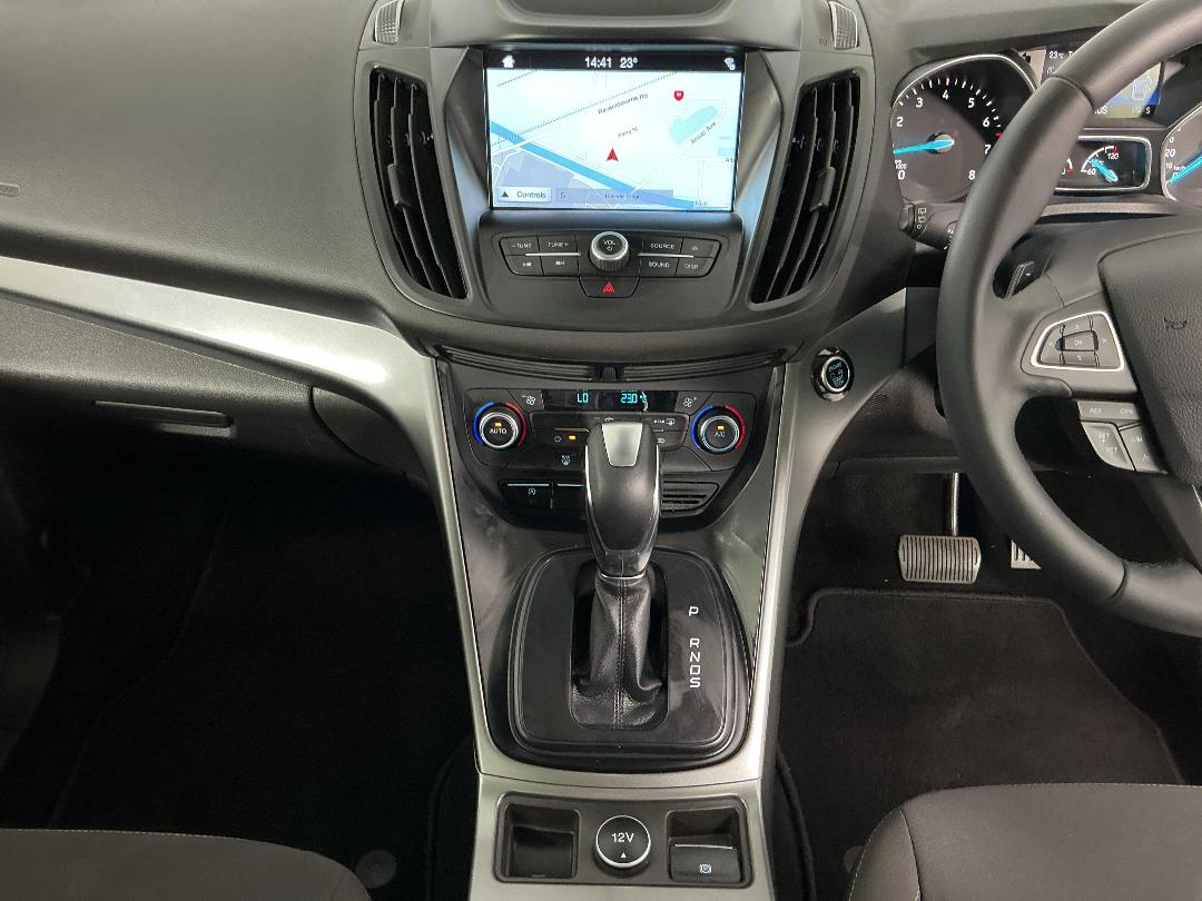 Photo '18' of Ford Escape