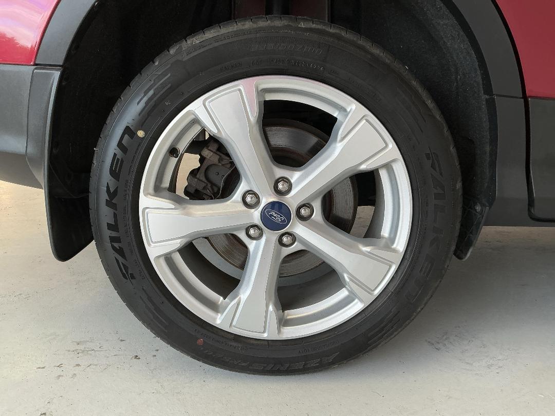 Photo '12' of Ford Escape Photo '12' of Ford Escape