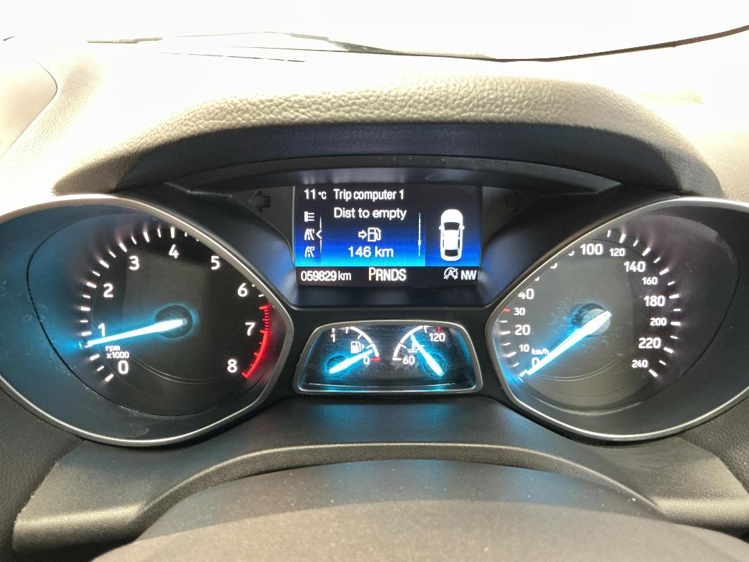 Photo '21' of Ford Escape Photo '21' of Ford Escape