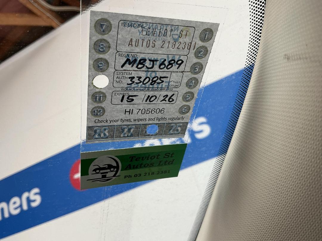 Photo '24' of Ford Escape Photo '24' of Ford Escape