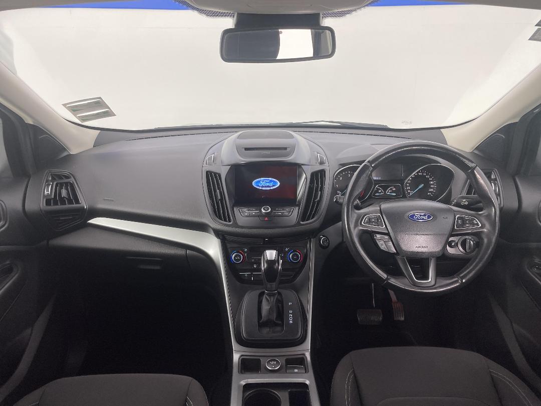 Photo '17' of Ford Escape