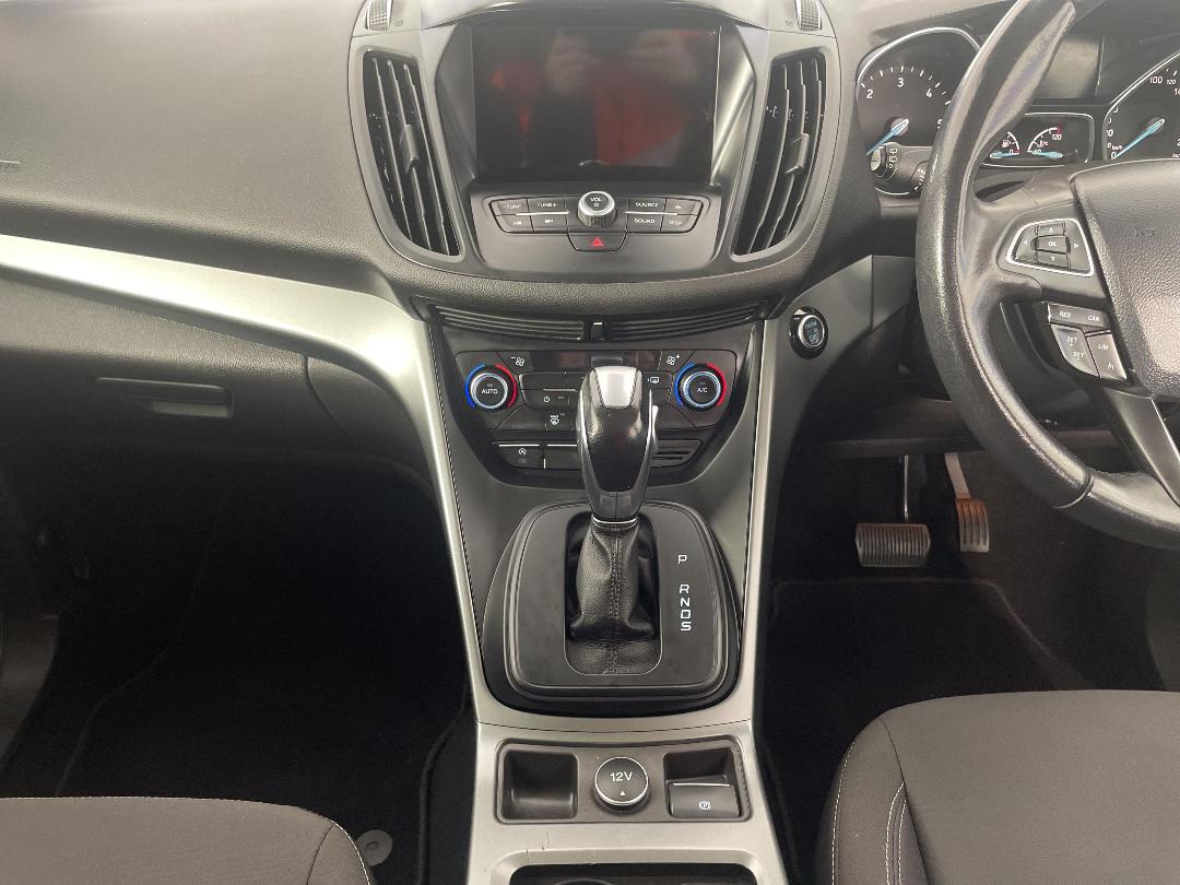 Photo '18' of Ford Escape