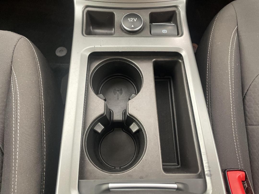 Photo '23' of Ford Escape