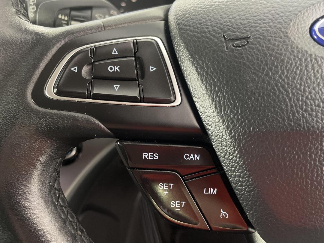 Photo '25' of Ford Escape