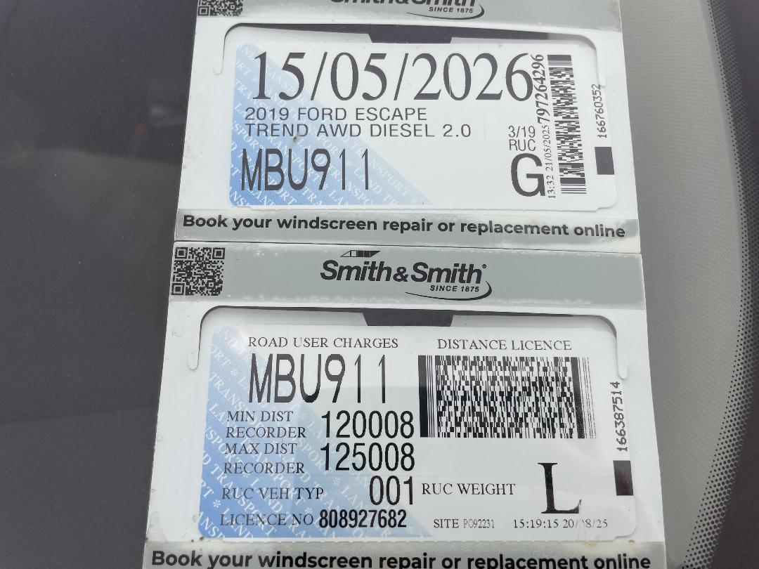 Photo '29' of Ford Escape