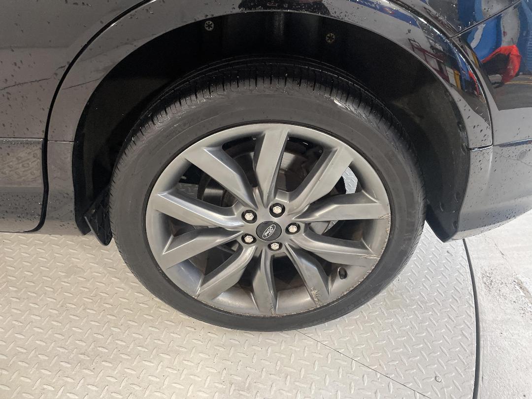 Photo '11' of Ford Escape Photo '11' of Ford Escape