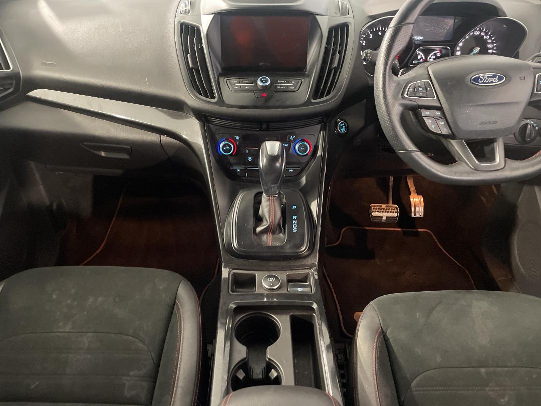 Photo '18' of Ford Escape Photo '18' of Ford Escape