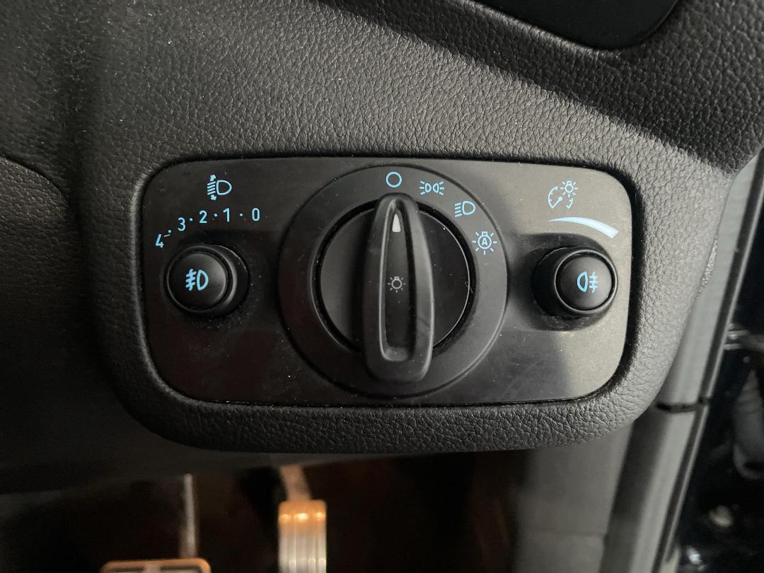 Photo '25' of Ford Escape Photo '25' of Ford Escape