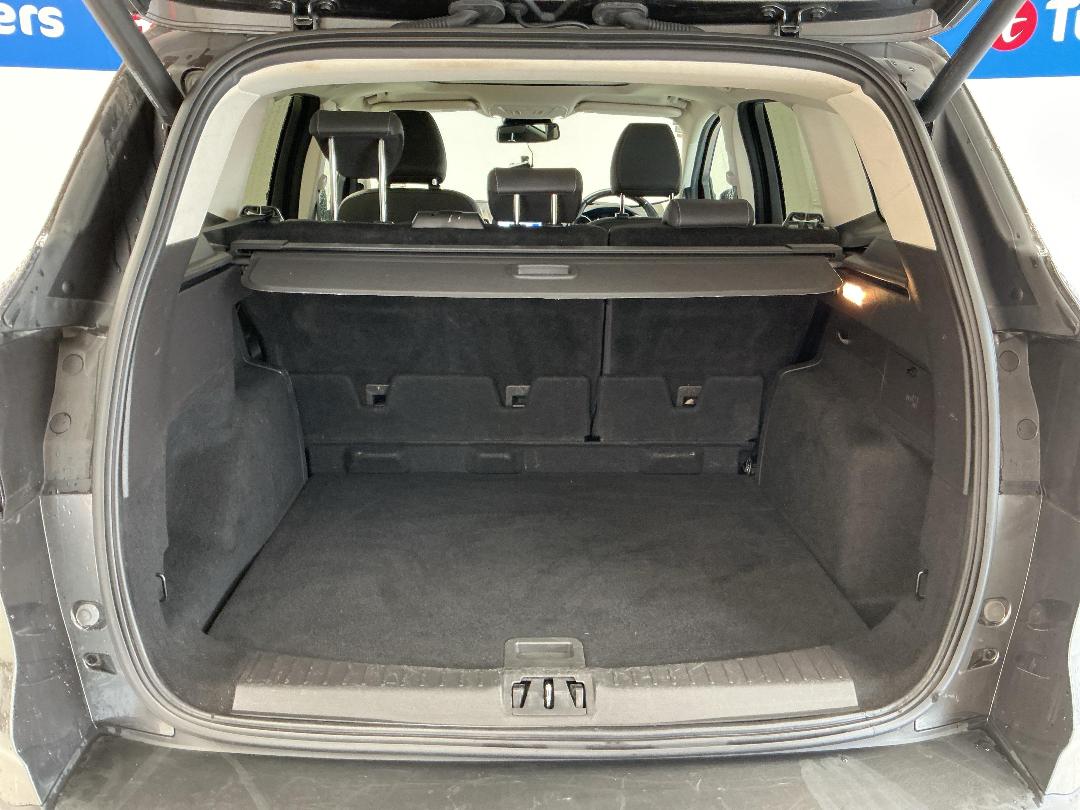 Photo '14' of Ford Escape