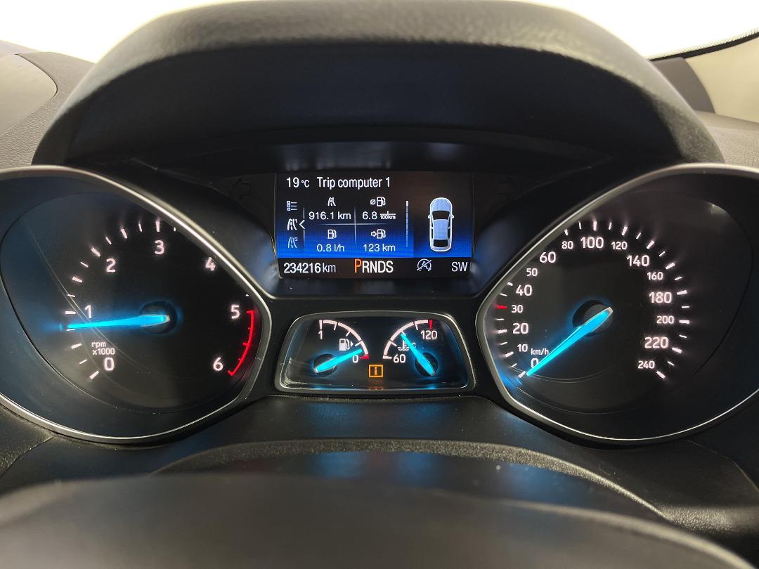 Photo '21' of Ford Escape