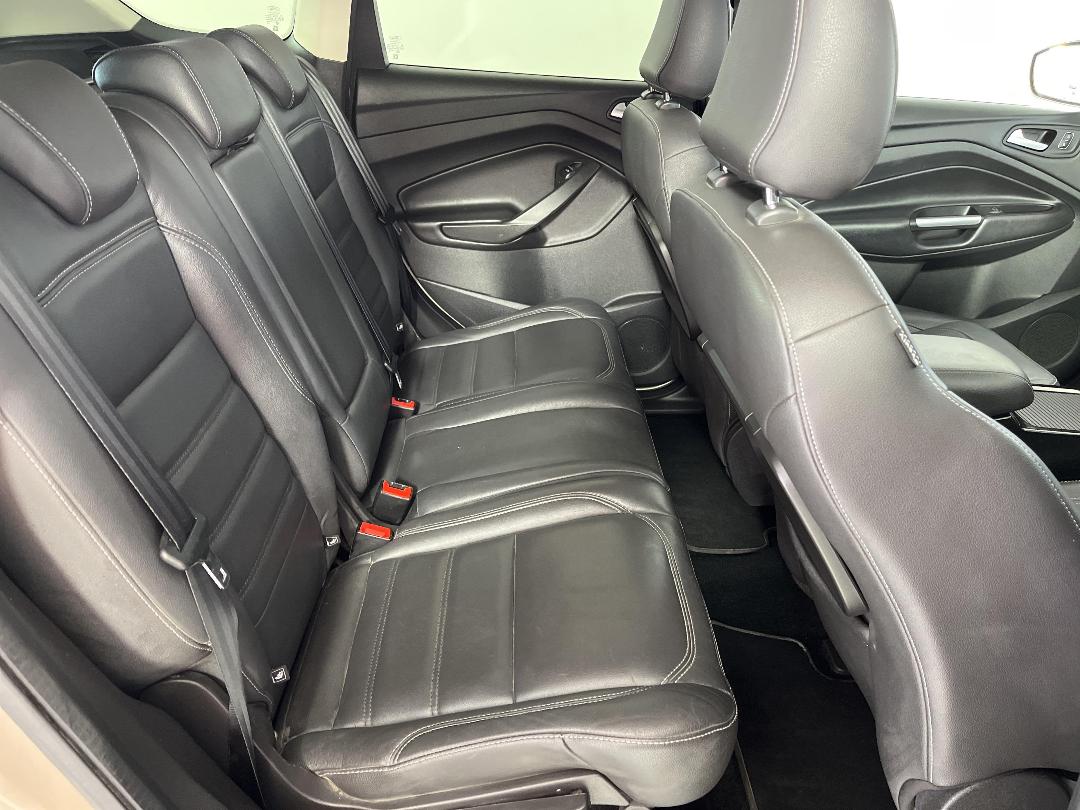 Photo '20' of Ford Escape