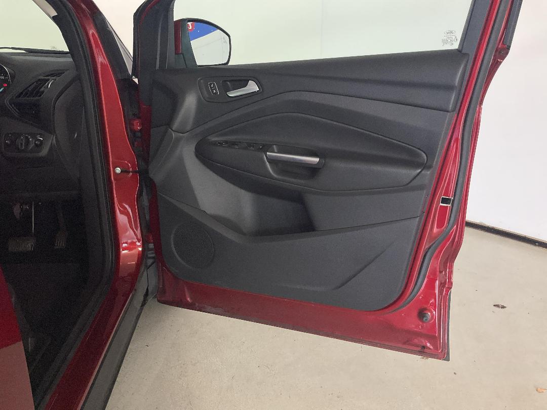 Photo '15' of Ford Escape Photo '15' of Ford Escape