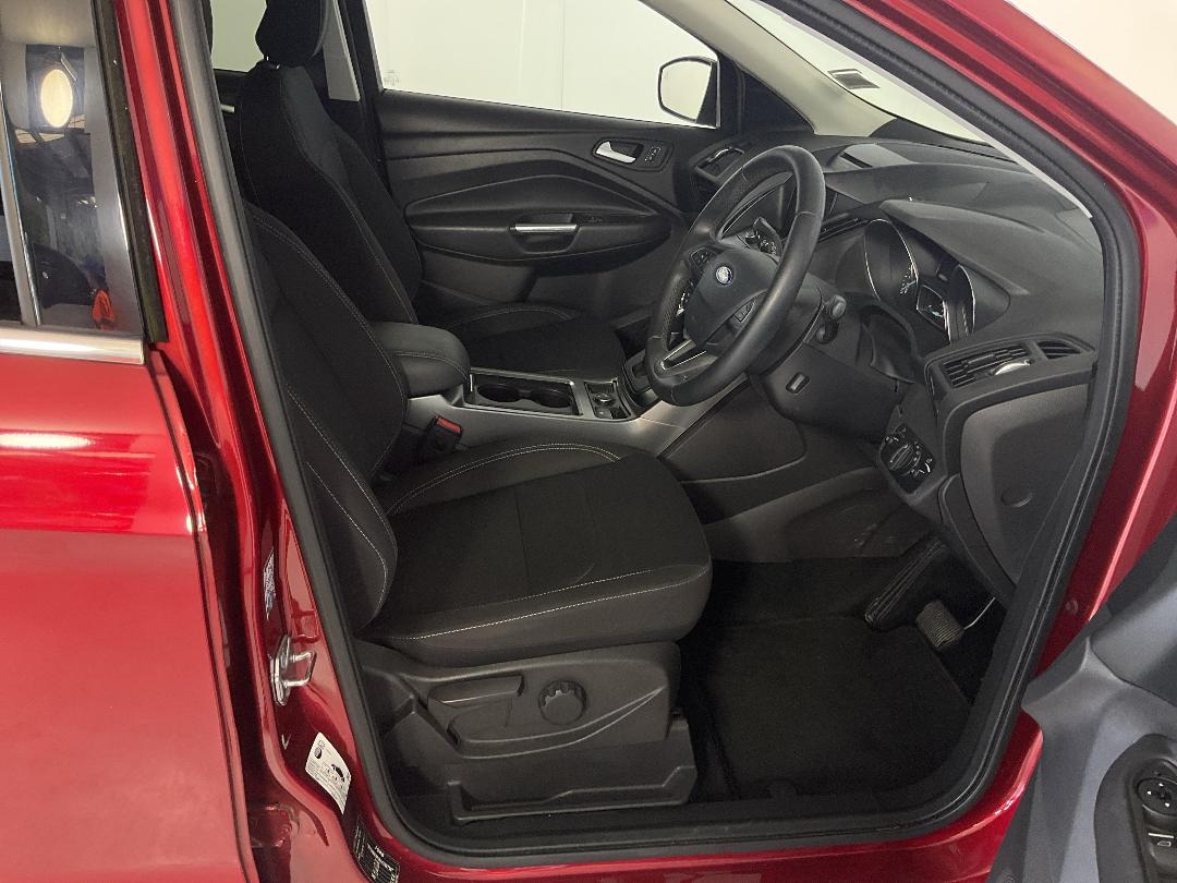 Photo '16' of Ford Escape Photo '16' of Ford Escape