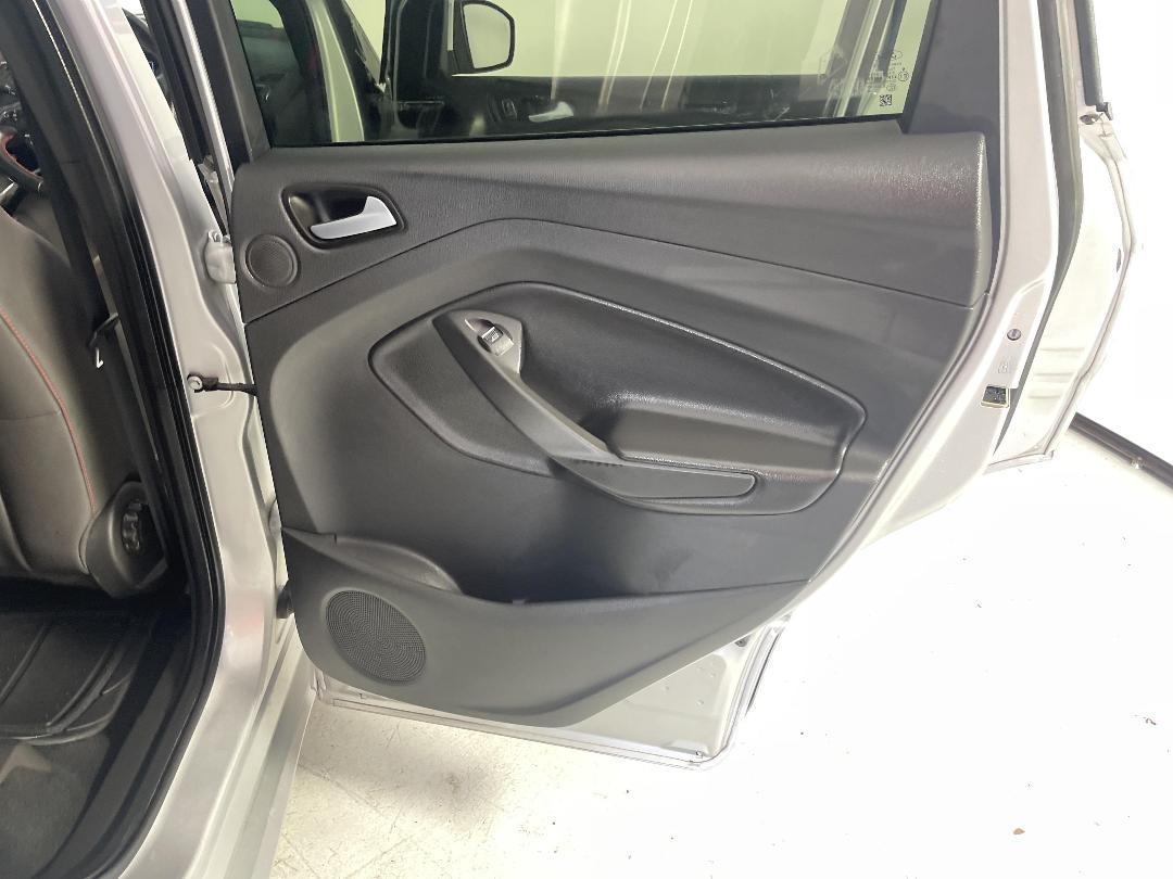 Photo '19' of Ford Escape Photo '19' of Ford Escape