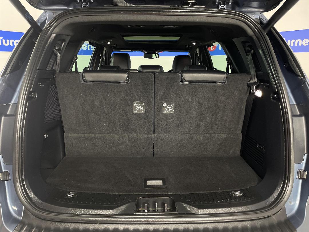 Photo '14' of Ford Everest Photo '14' of Ford Everest