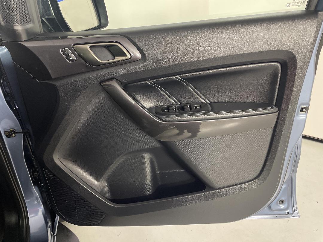 Photo '15' of Ford Everest Photo '15' of Ford Everest