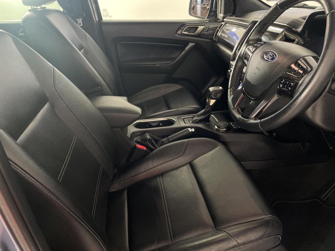 Photo '16' of Ford Everest Photo '16' of Ford Everest