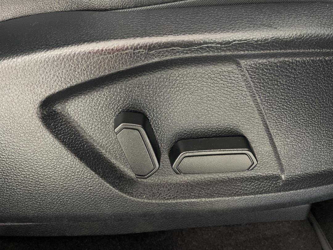 Photo '23' of Ford Everest Photo '23' of Ford Everest