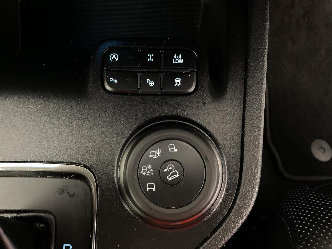 Photo '26' of Ford Everest Photo '26' of Ford Everest