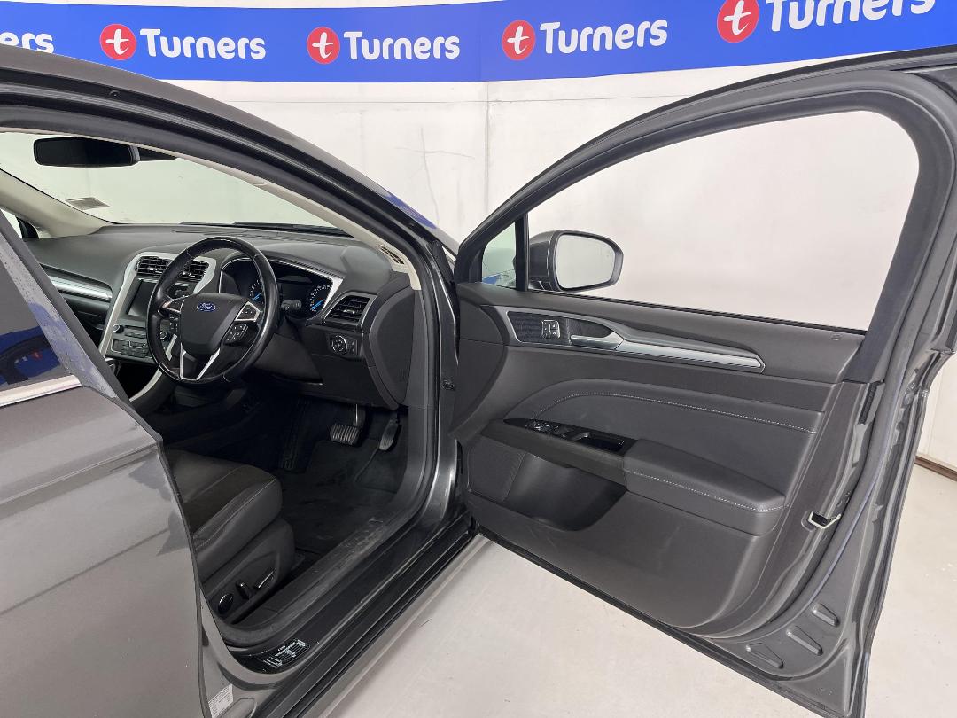 Photo '15' of Ford Mondeo