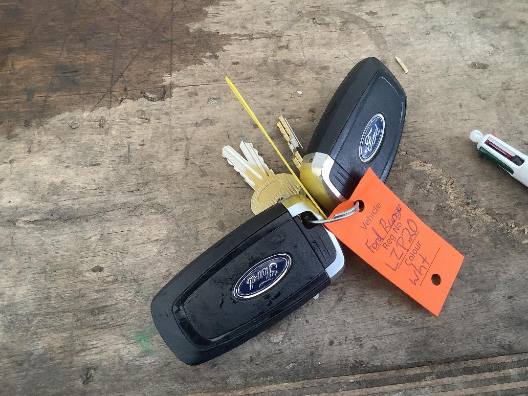 Photo '20' of Ford Ranger XLT Double CAB W/SA Photo '20' of Ford Ranger XLT Double CAB W/SA