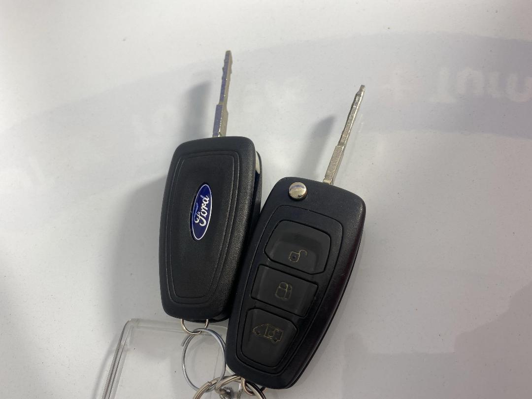 Photo '21' of Ford Transit