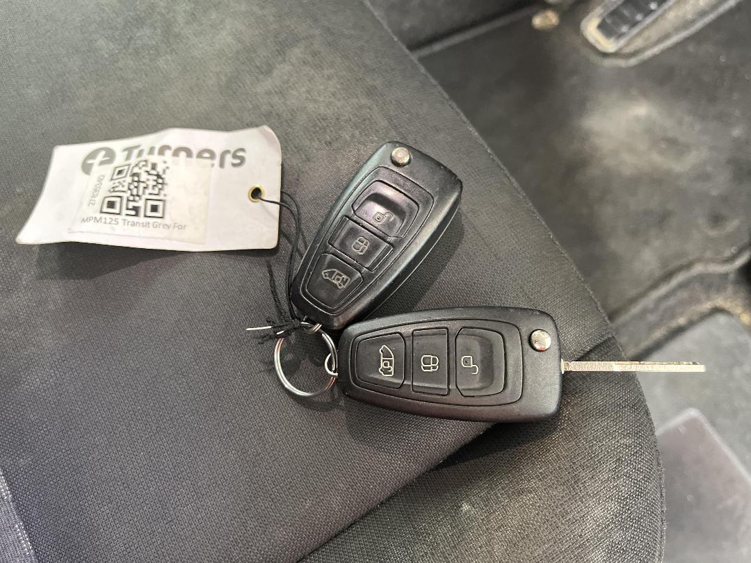 Photo '22' of Ford Transit Photo '22' of Ford Transit