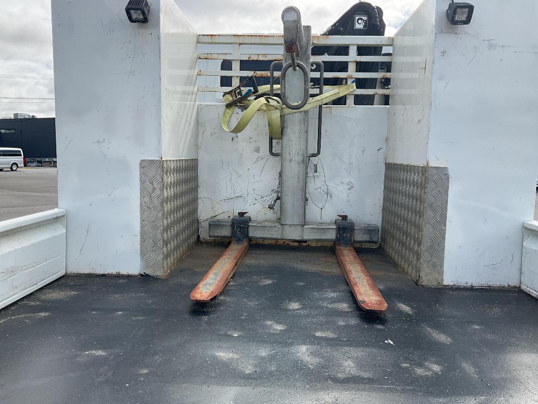 Photo '23' of Fuso Canter 716-4WD Dcab FGB71ER6Wfac Flat Deck Crane