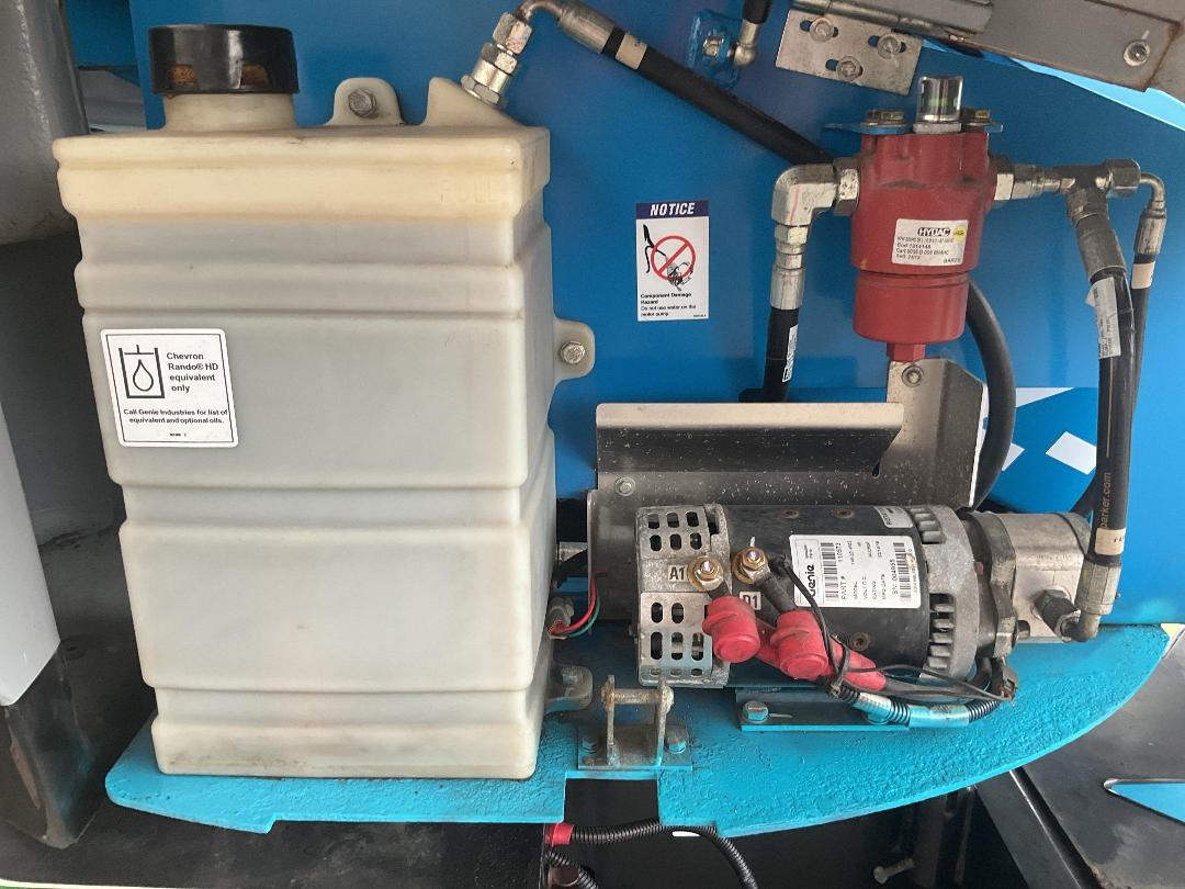 Photo '15' of Genie Z-33/18 Knuckleboom/Boomlift