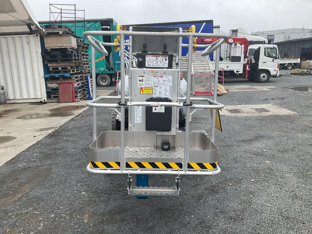 Photo '5' of Genie Z-33/18 Knuckleboom/Boomlift