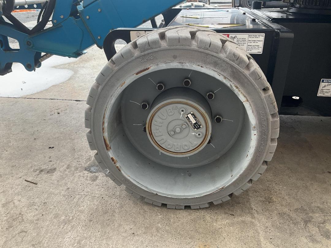 Photo '25' of Genie Z-33/18 Knuckleboom/Boomlift